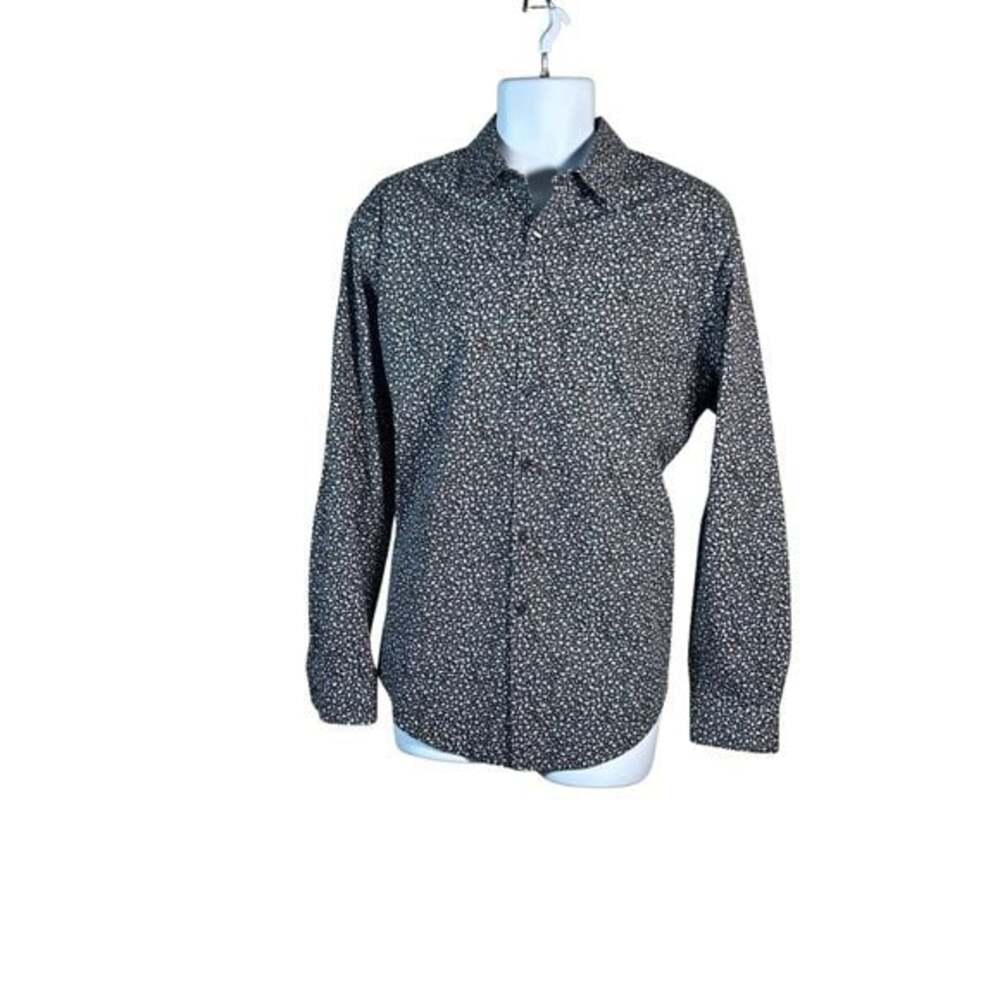 Van Heusen Men's Navy and White Patterned Shirt